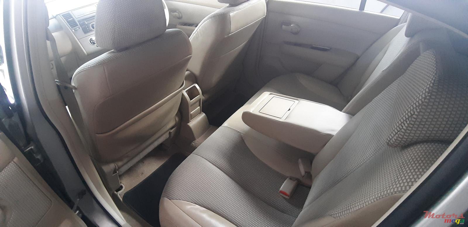 2007' Nissan Tiida photo #5