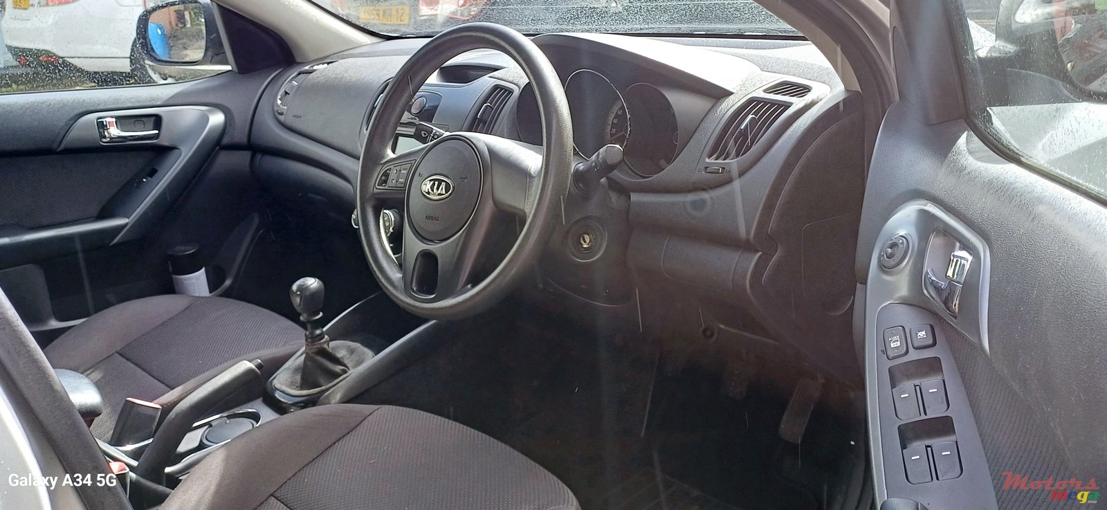 2012' Kia Cerato photo #5