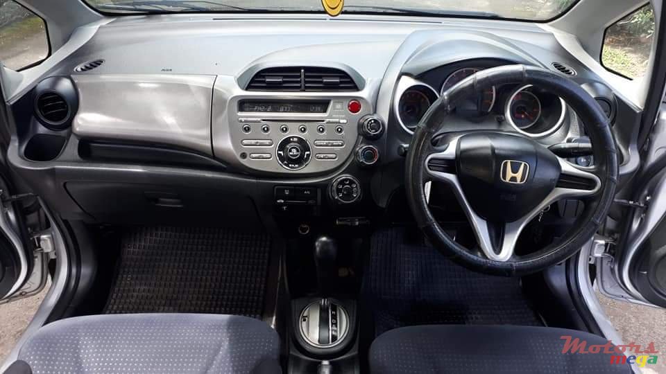 2008' Honda Fit photo #6