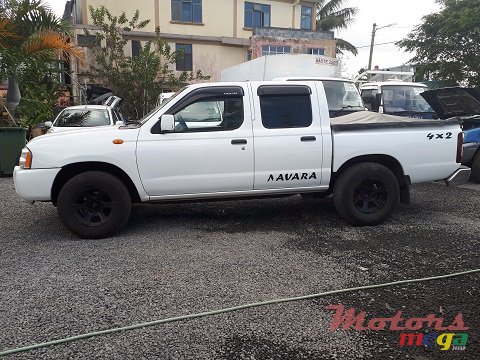 2010' Nissan Navara 4X2 photo #4