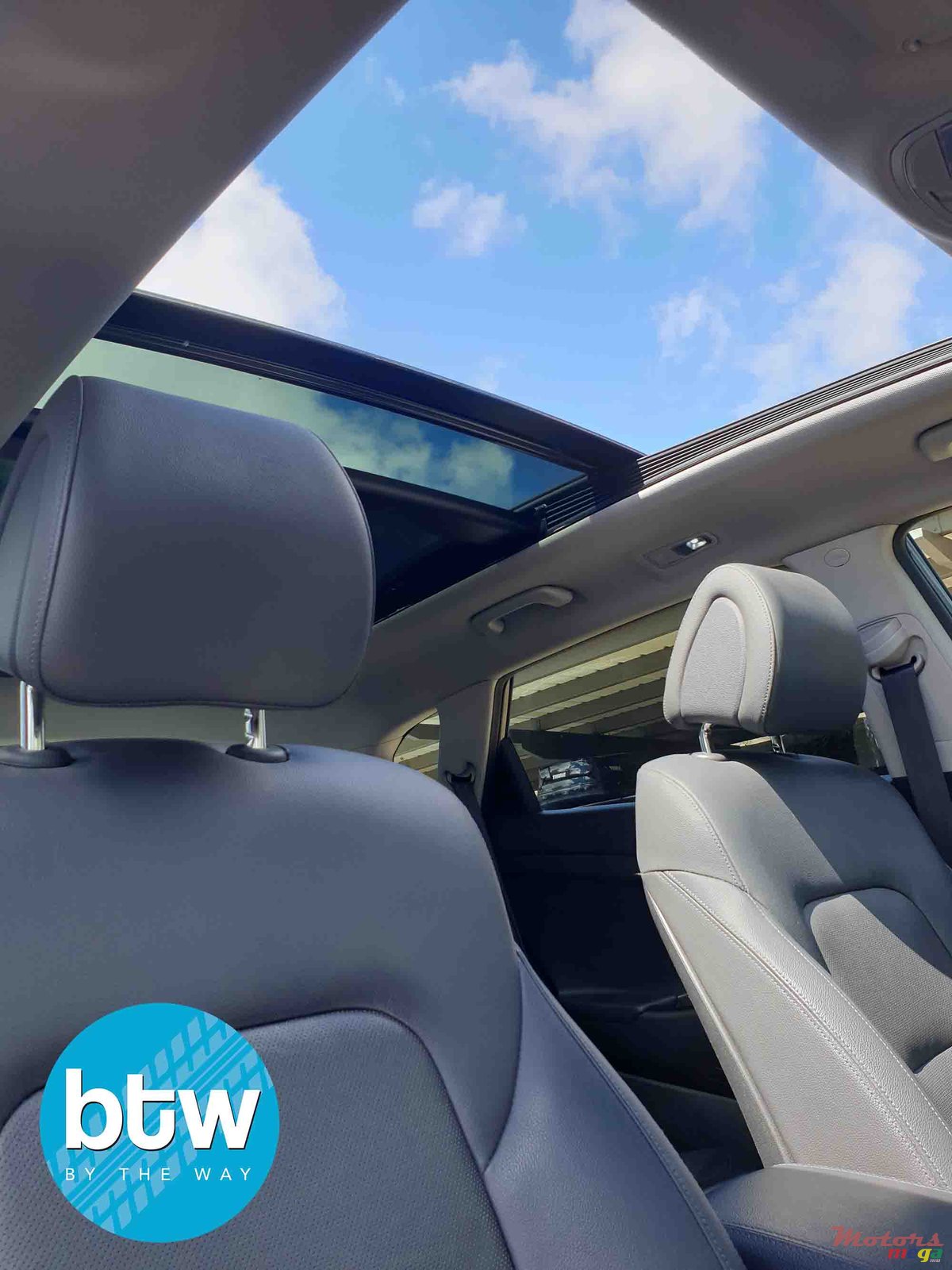 2016' Hyundai Tucson AWD photo #6