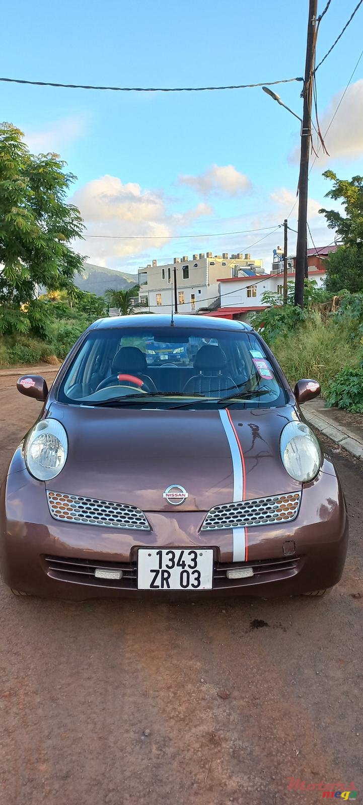 2003' Nissan photo #1