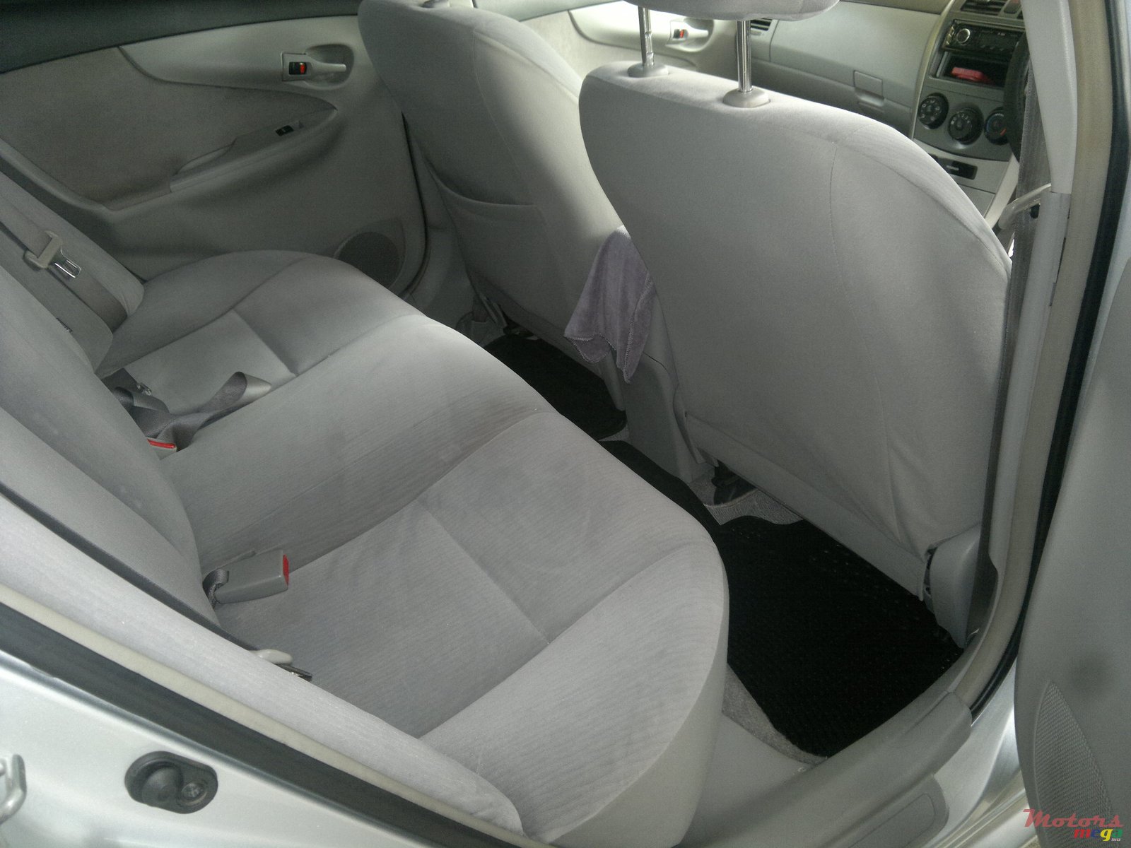 2007' Toyota Axio photo #4