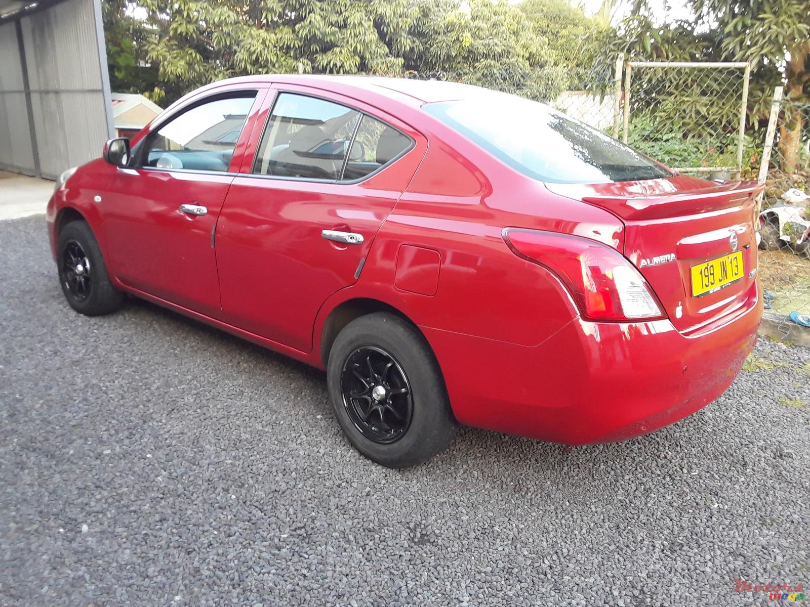 2013' Nissan Almera photo #3