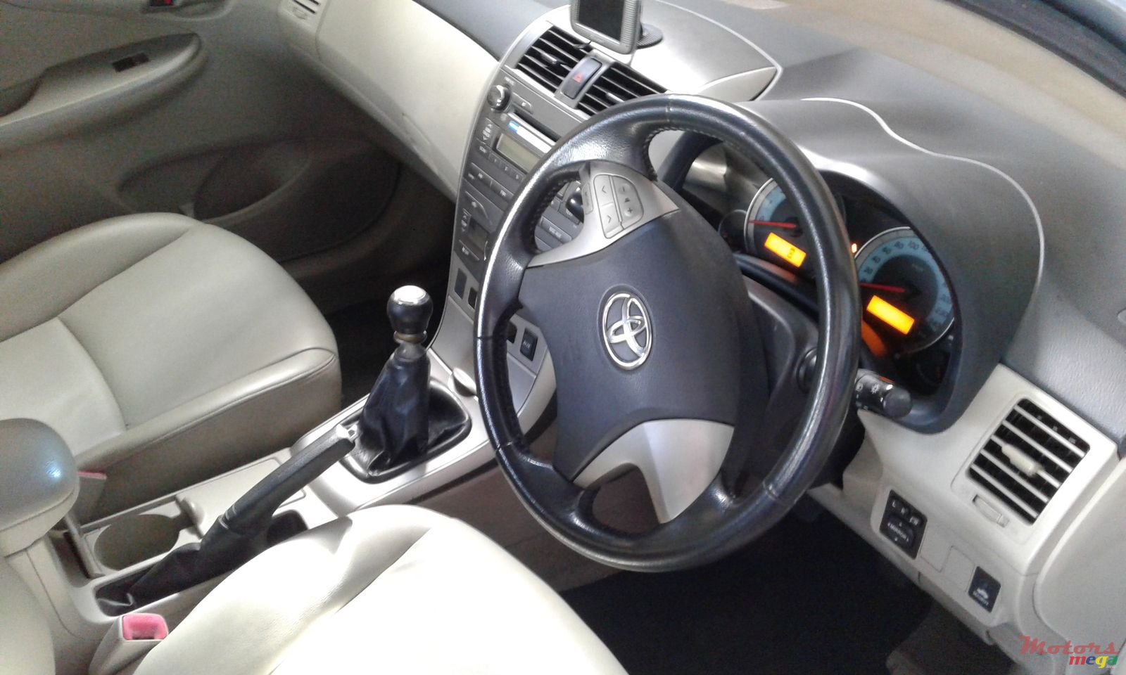 2013' Toyota Corolla photo #5