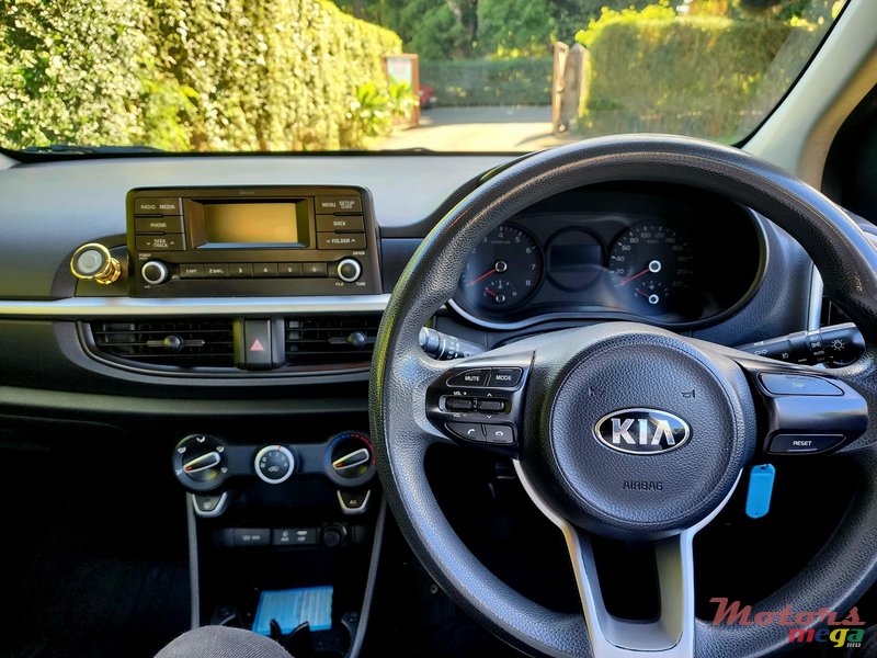 2017' Kia Picanto photo #5