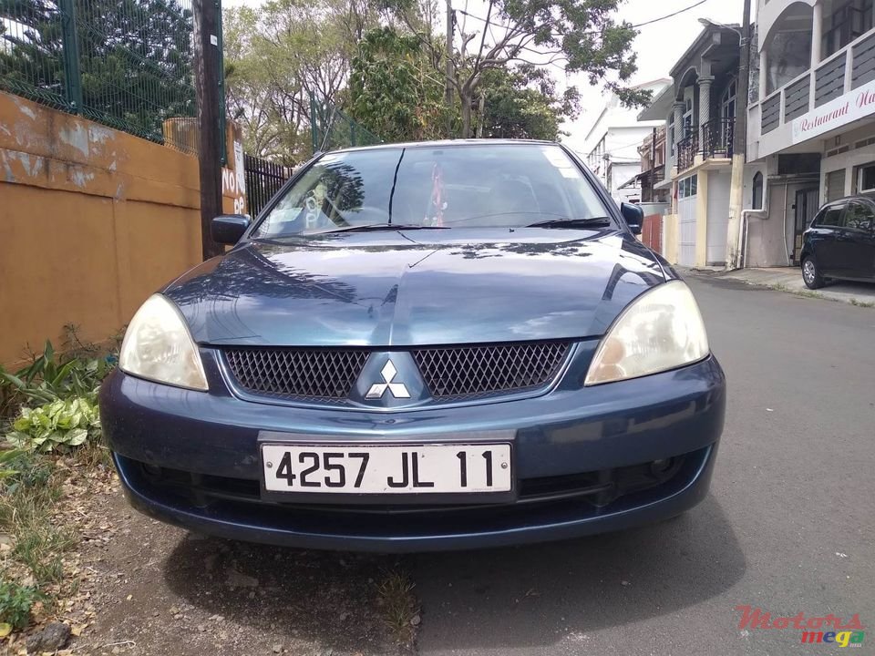 2011' Mitsubishi Lancer none photo #4