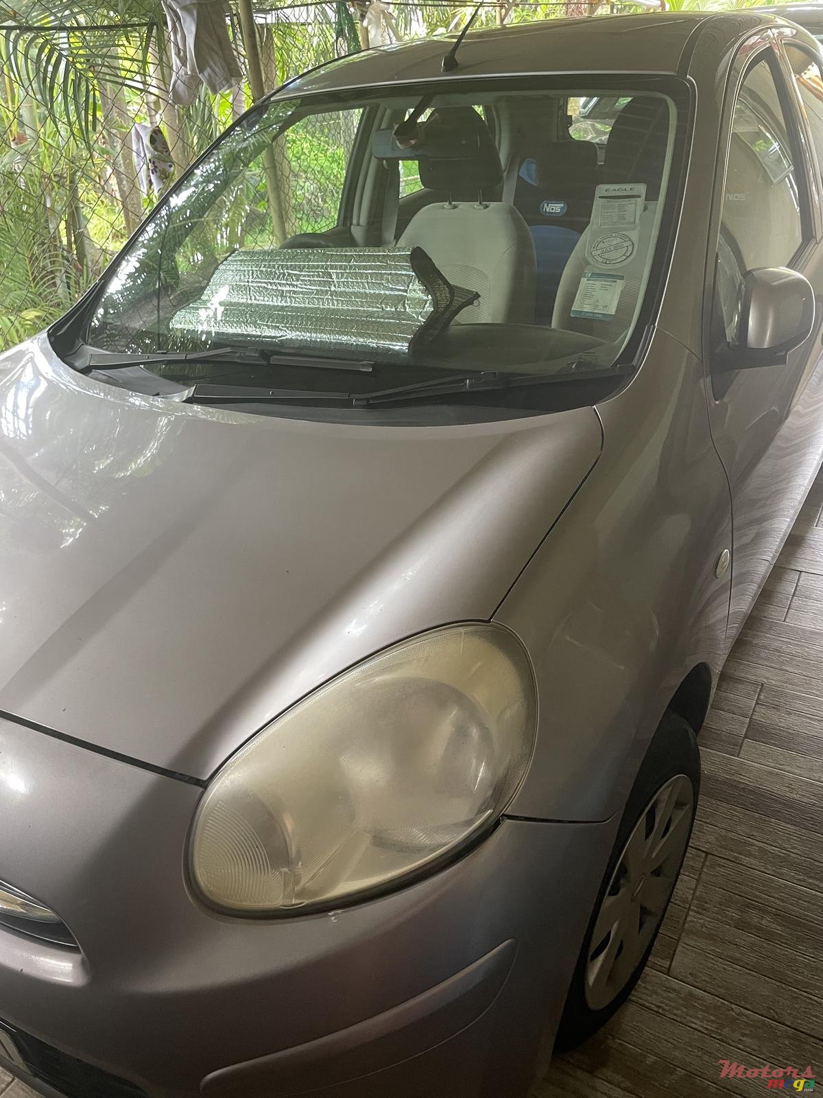 2011' Nissan photo #1