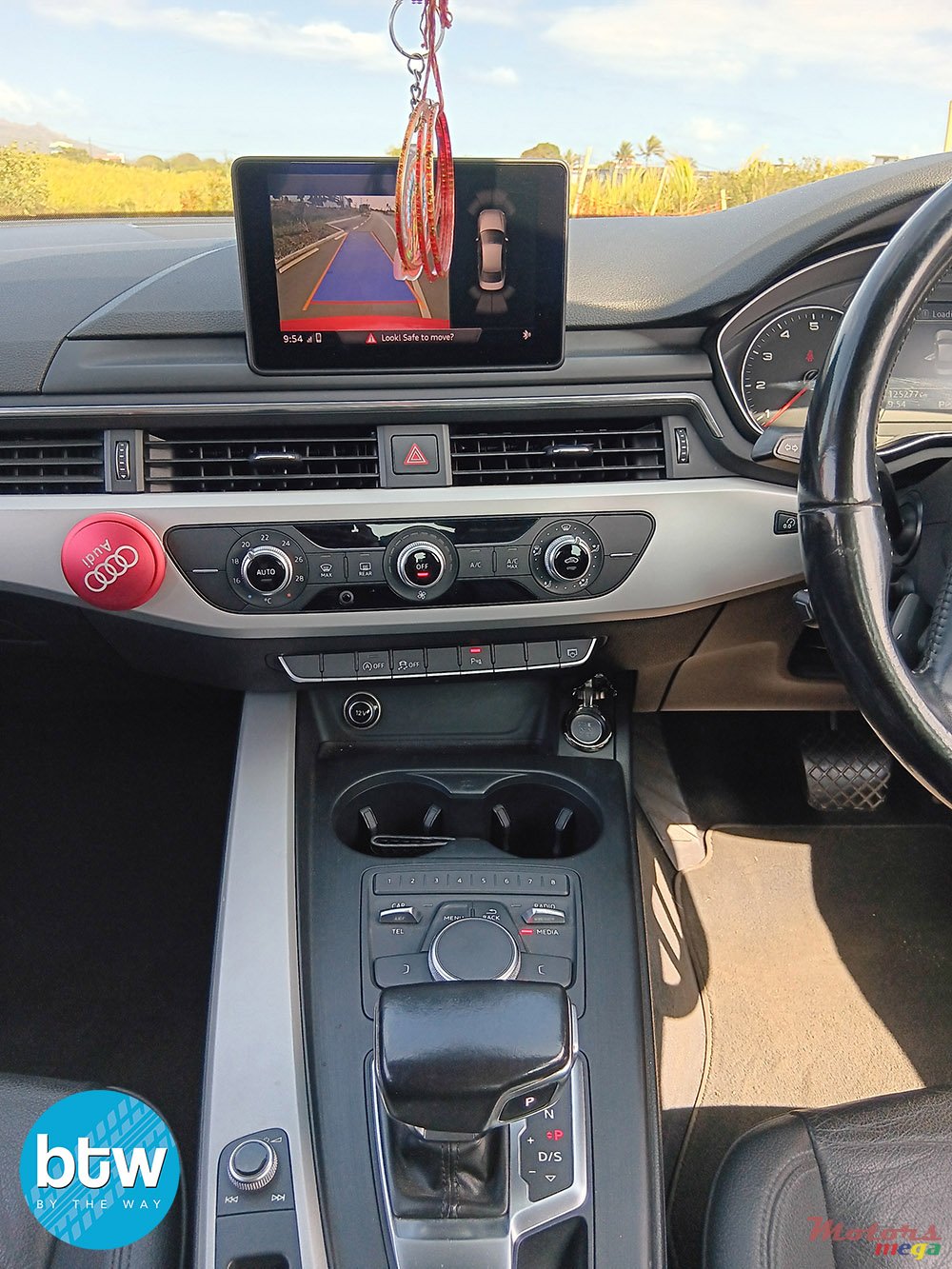 2016' Audi A4 photo #4