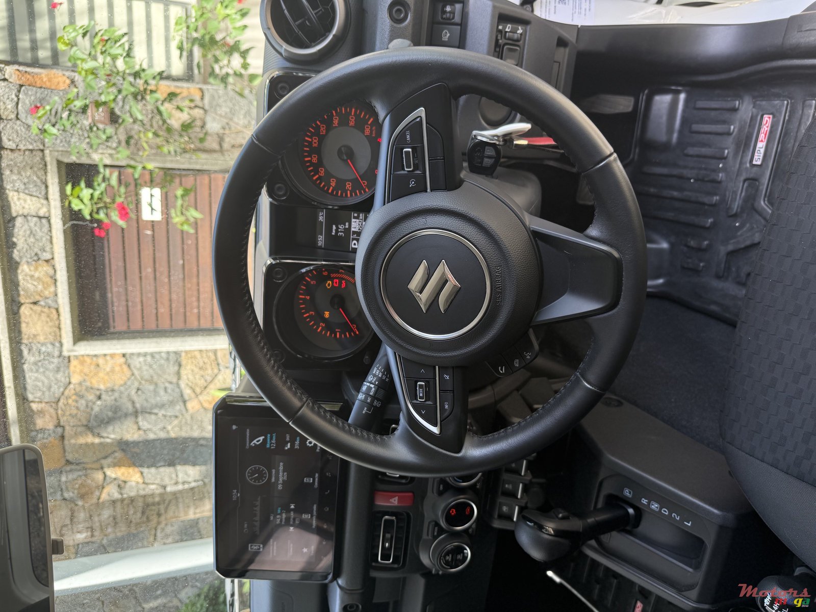 2025' Suzuki Jimny 5-Door GLX Automatic 1.5L photo #4
