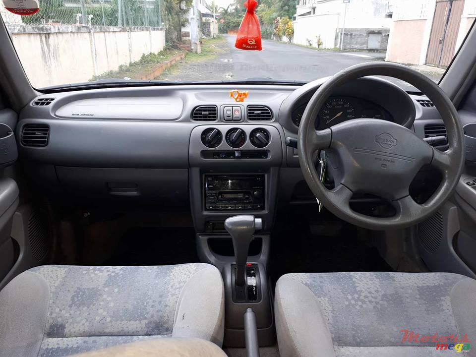 2001' Nissan March K11 photo #5