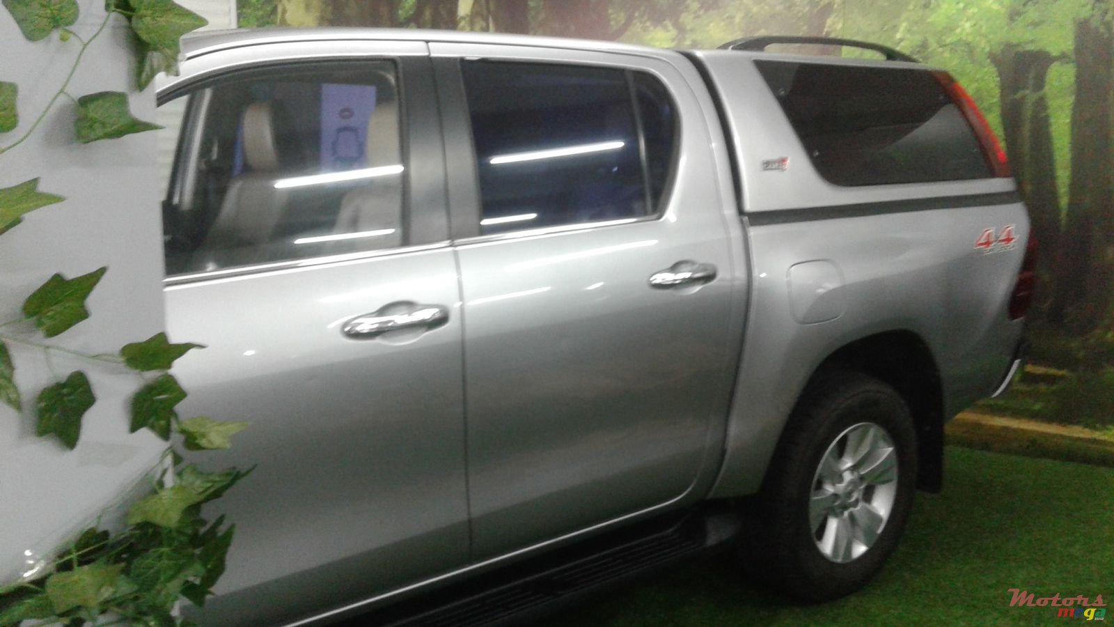 2016' Toyota Hilux photo #3