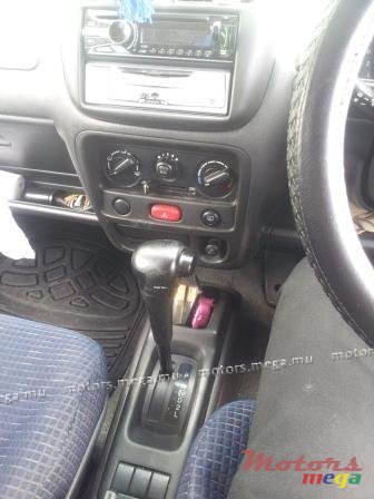 2003' Suzuki photo #4