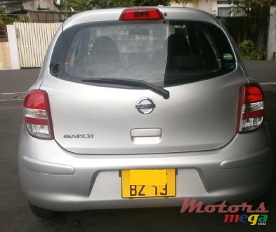 2013' Nissan March photo #7