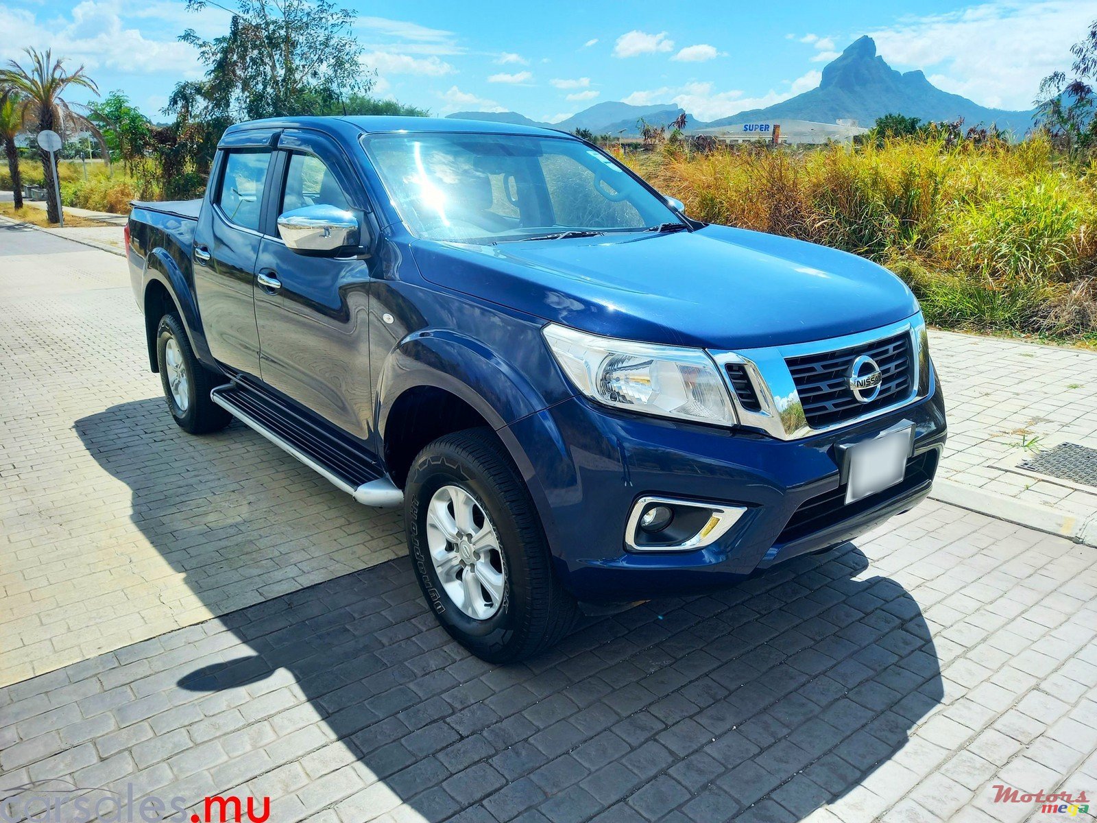 2018' Nissan Navara SE 4x4 2.5 photo #1