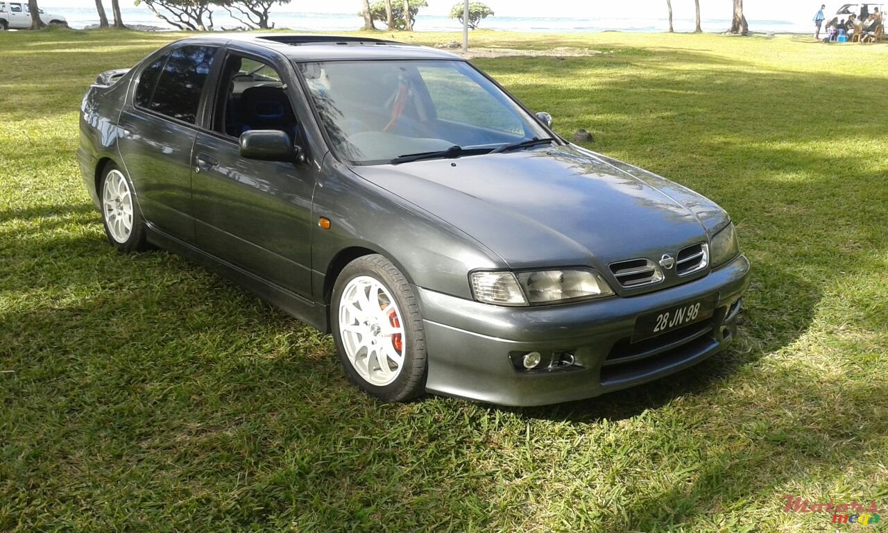 1998' Nissan Primera photo #3