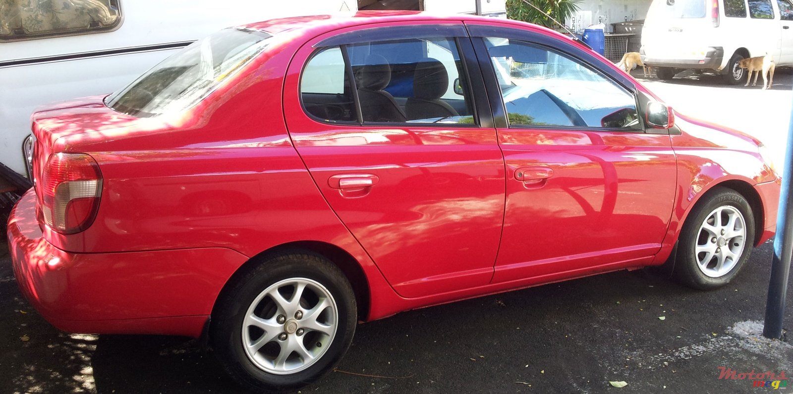 2001' Toyota photo #2