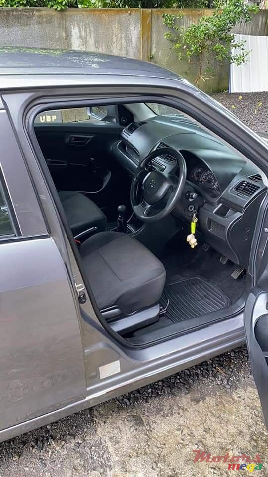 2017' Suzuki Swift India photo #6