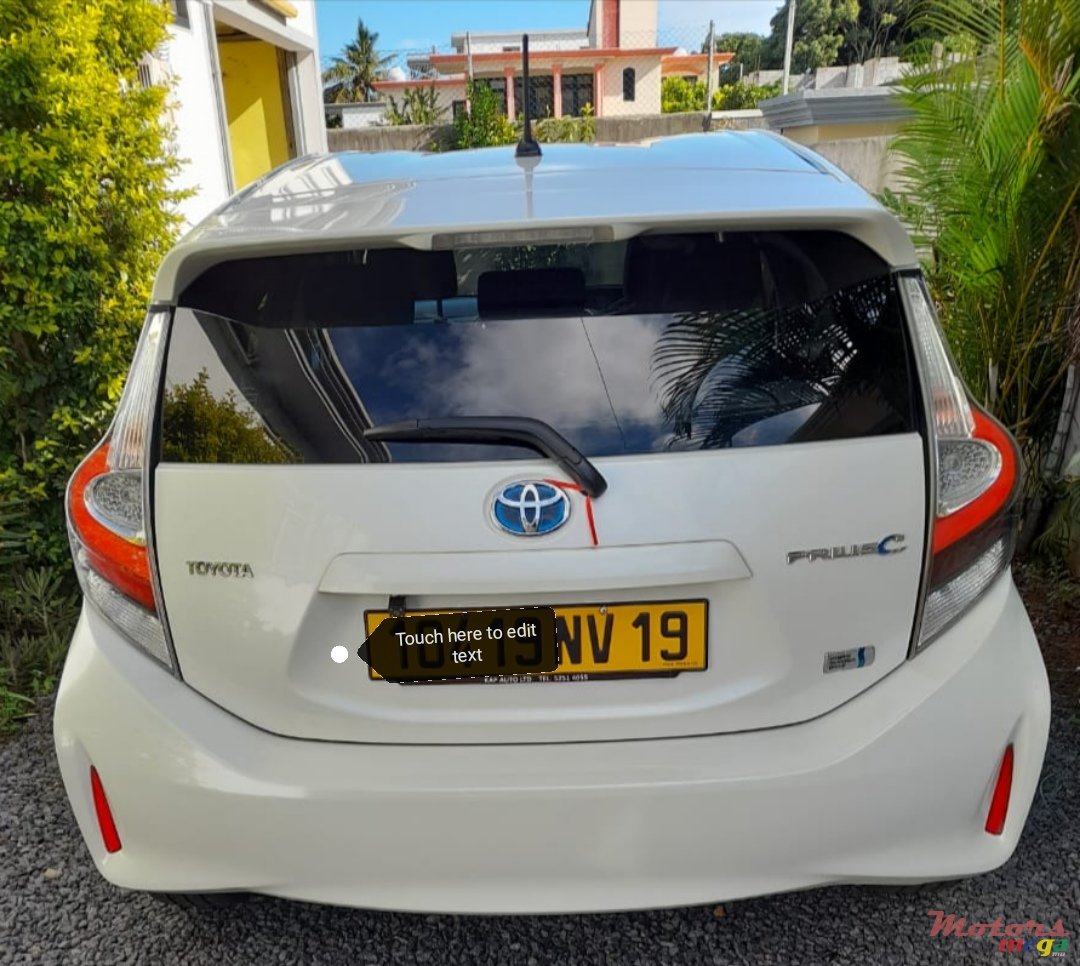 2019' Toyota Prius C For Sale. Rose Hill - Quatres Bornes,