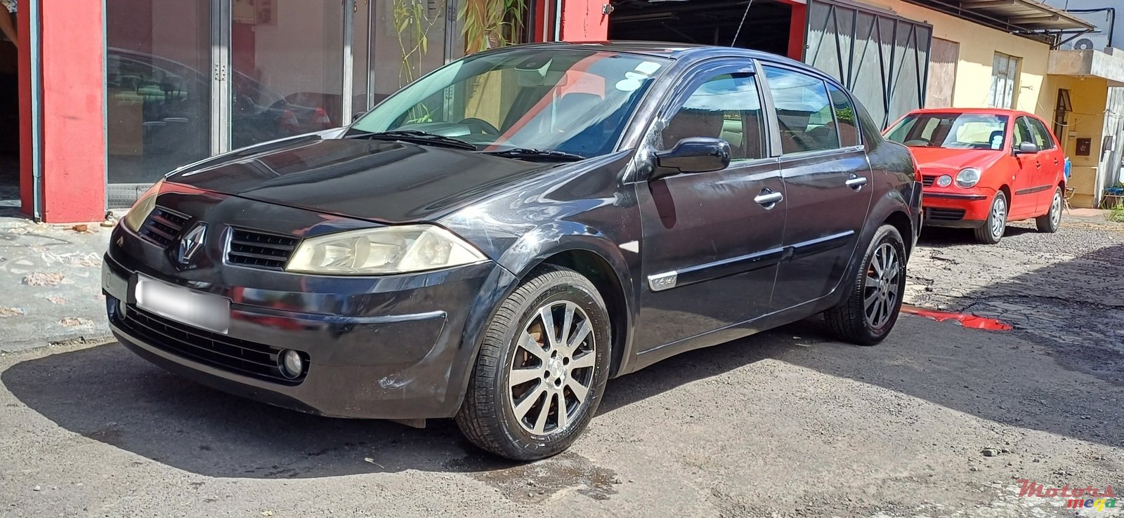 2005' Renault Megane photo #2