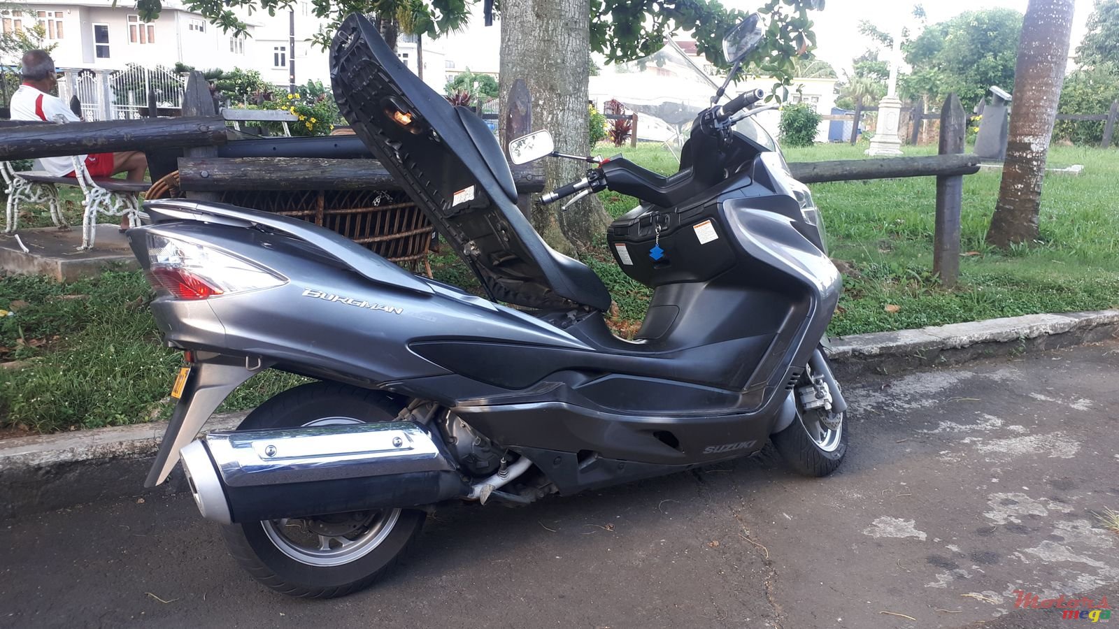 2008' Suzuki Burgman 400cc photo #1