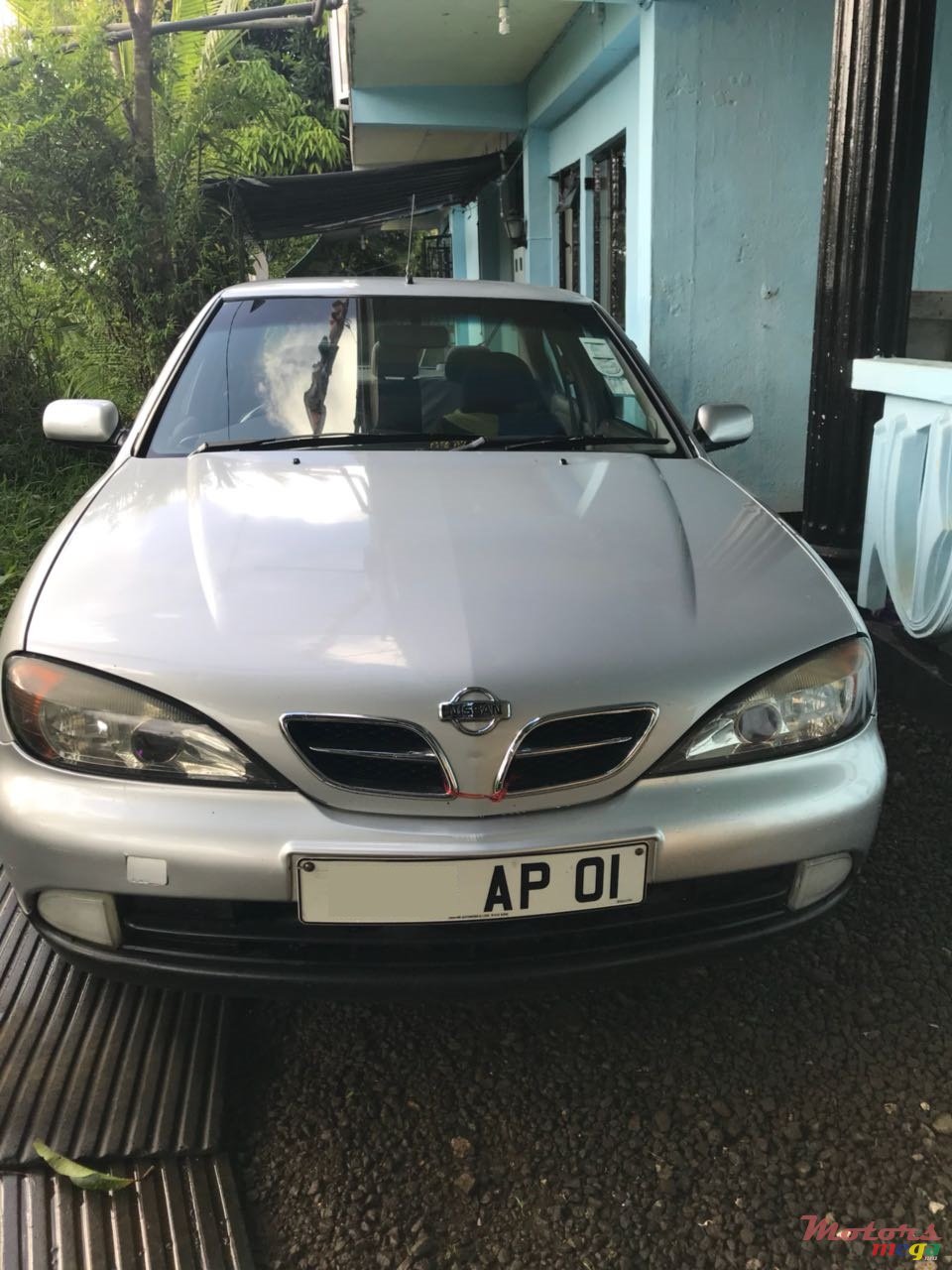 2001' Nissan Primera photo #1