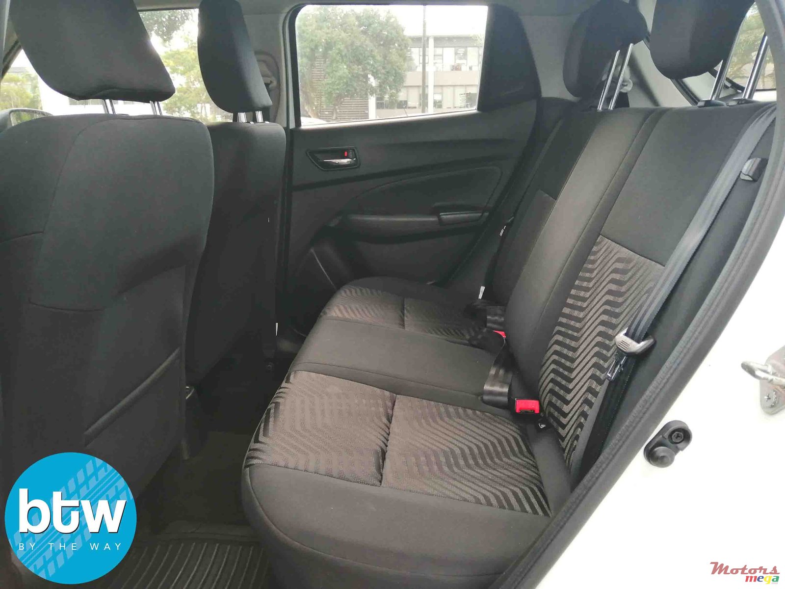 2018' Suzuki Swift photo #3