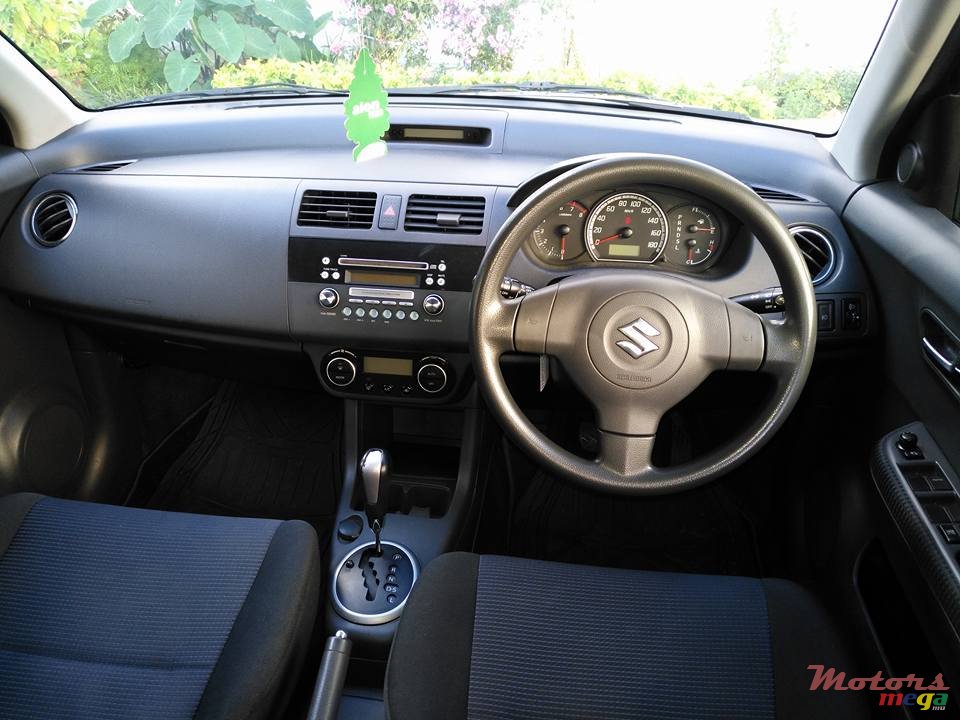 2009' Suzuki Swift photo #5