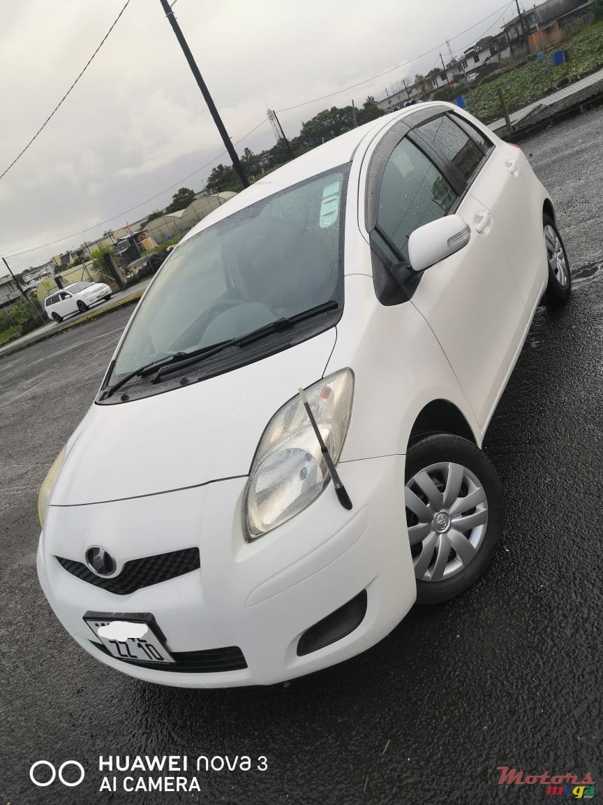 2010' Toyota Vitz 1300cc photo #1