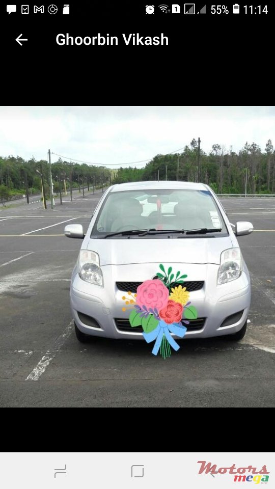 2010' Toyota Vitz photo #2
