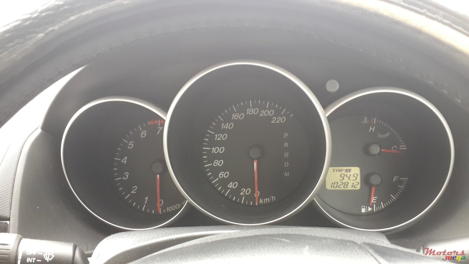 2004' Mazda 3 photo #2