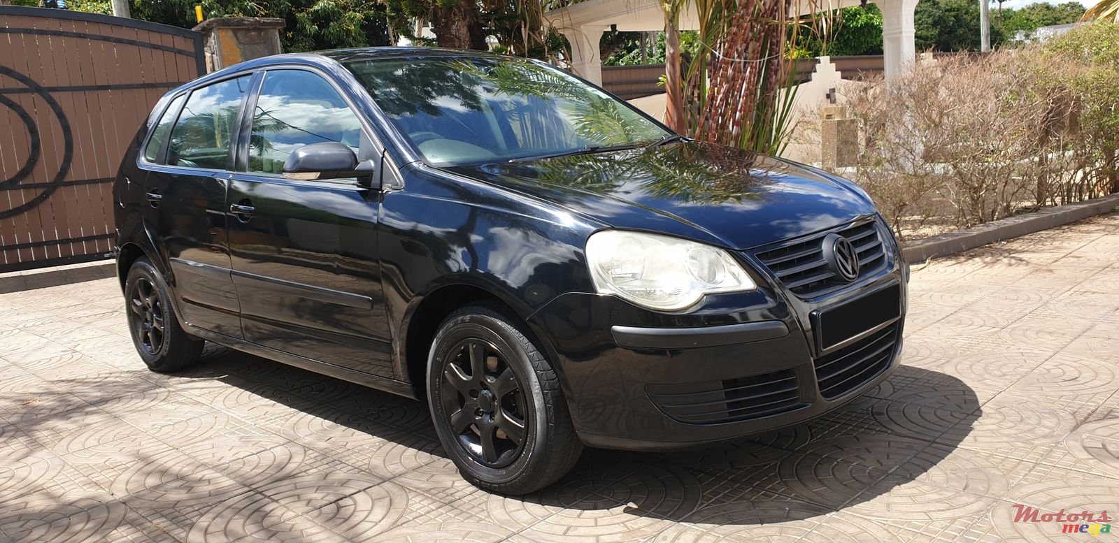 2008' Volkswagen Polo photo #1