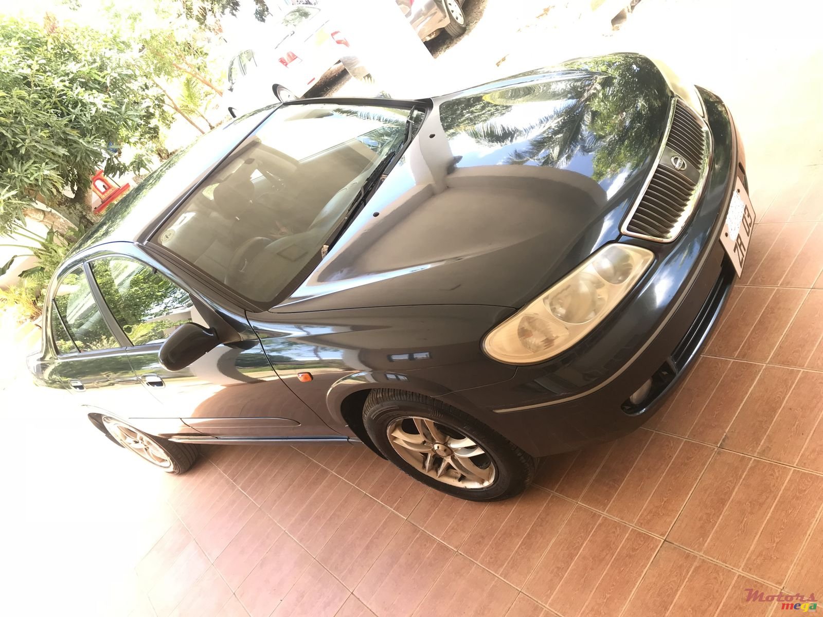 2003' Nissan Sunny photo #2