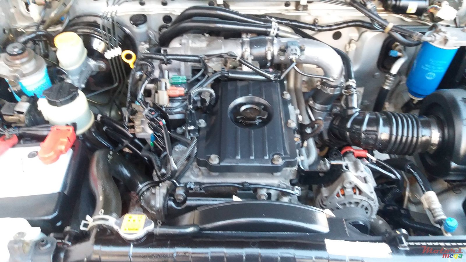 2006' Nissan NP300 photo #3