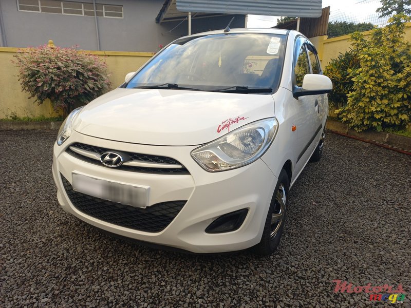 2014' Hyundai i10 MANUAL photo #1