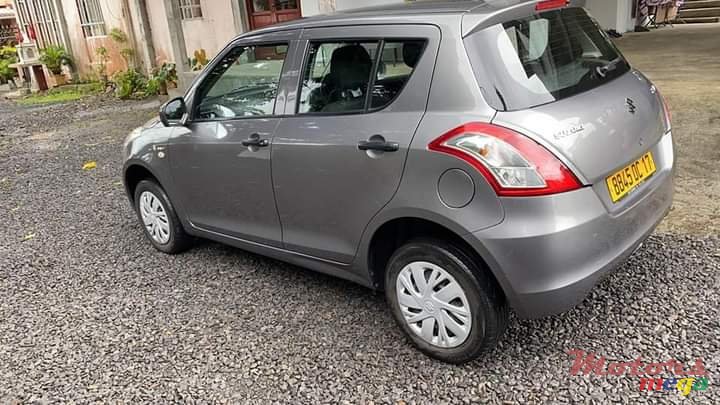 2017' Suzuki Swift India photo #4