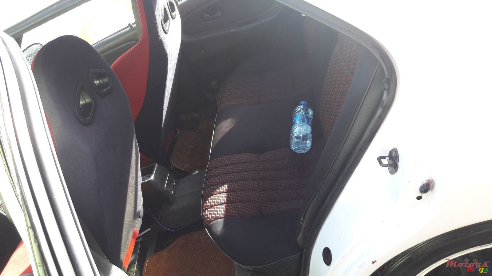 1992' Nissan photo #3