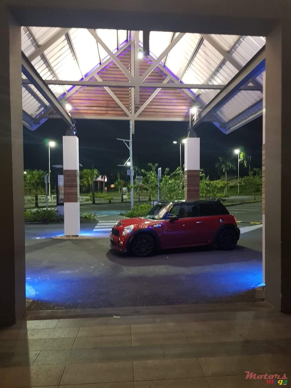 2010' MINI Cooper S Jcw edition +-240 hp photo #2