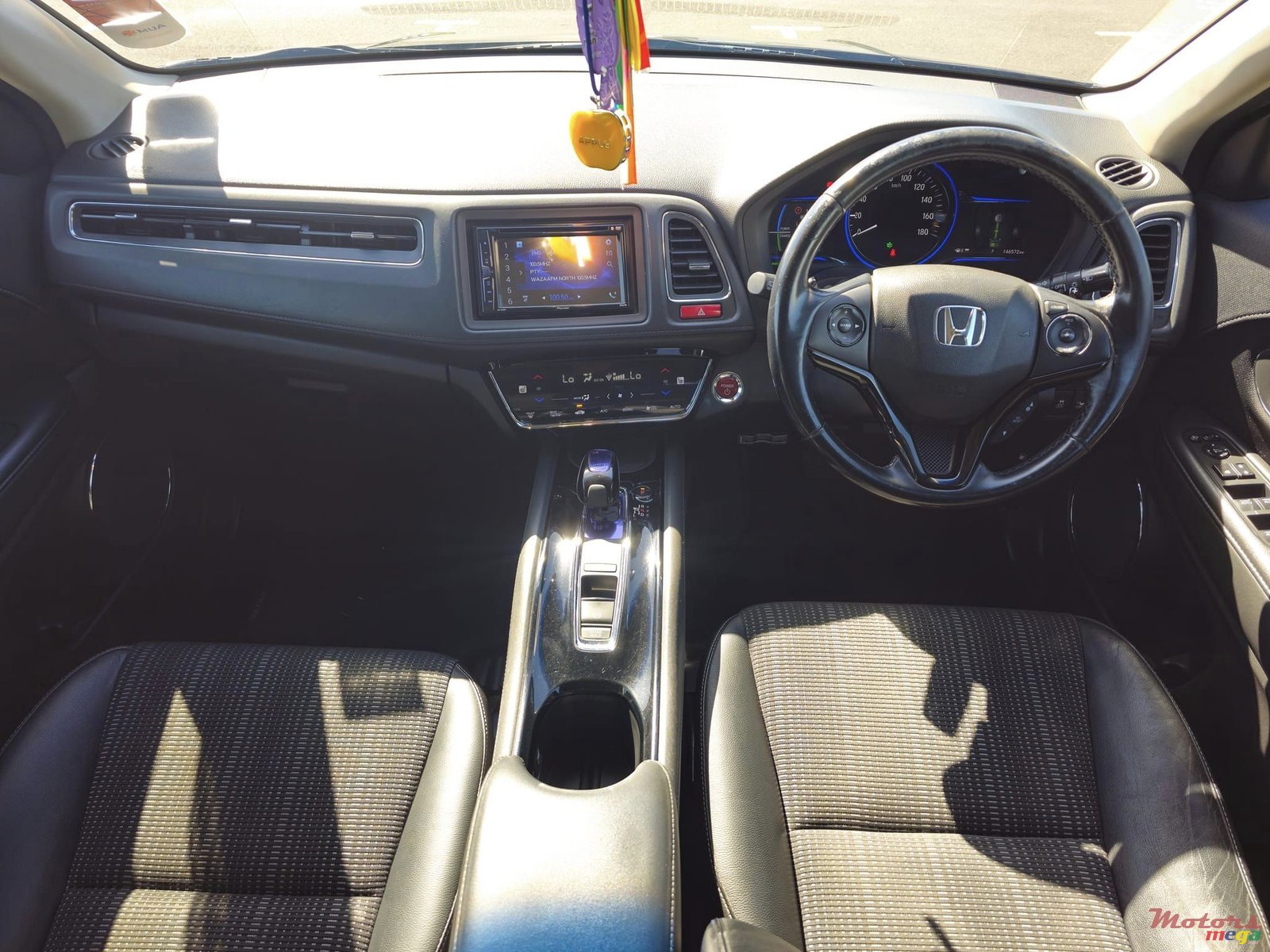 2015' Honda Vezel photo #5