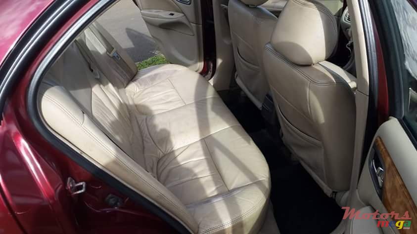 2002' Nissan n16 photo #4