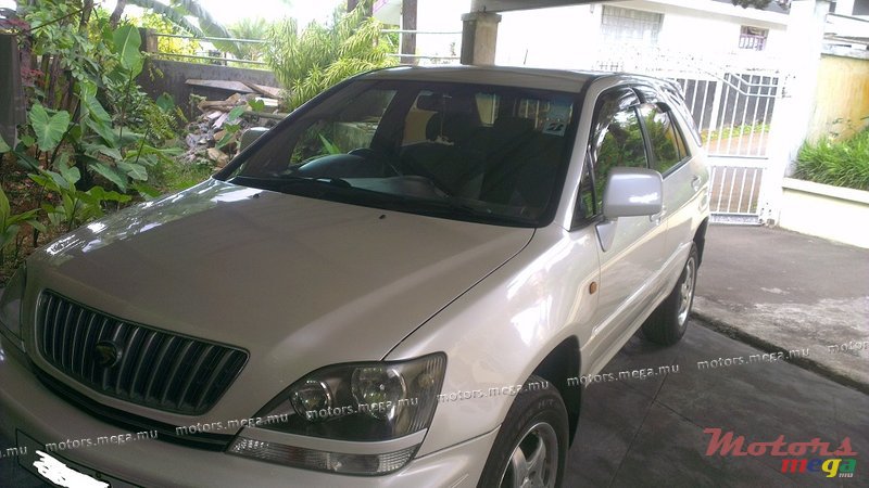 1998' Toyota Harrier 3.0 photo #11