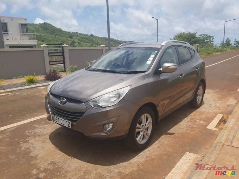 2012' Hyundai ix35 photo #4