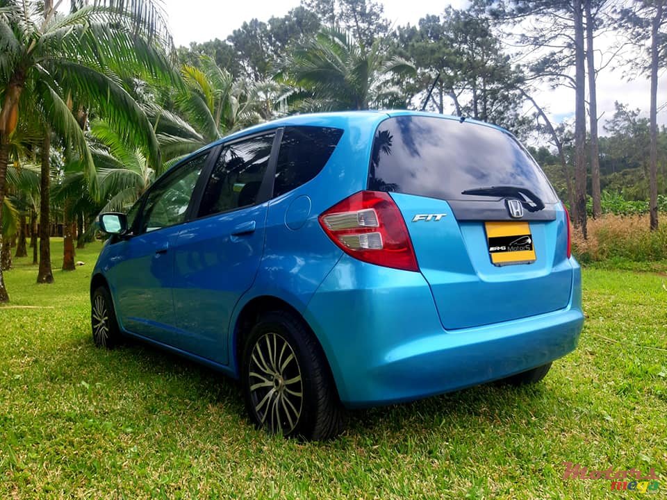2010' Honda Fit photo #4