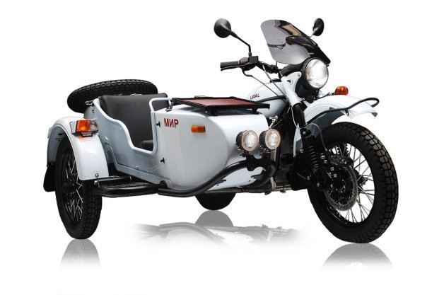 Space-Minded Ural MIR Comes with Solar Panel, Unique Repair Instructions