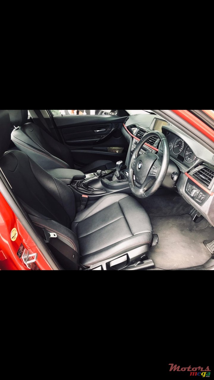 2013' BMW 3 Series photo #4