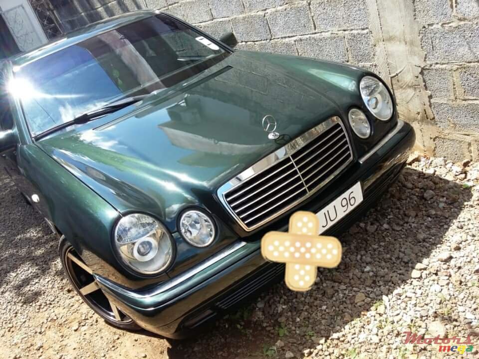 1996' Mercedes-Benz 230E photo #7