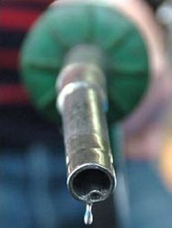 Strike threatens fuel supplies in South Africa