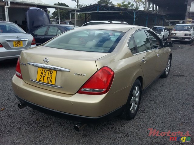 2004' Nissan Cefiro photo #6