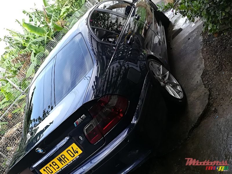 2004' BMW 318 photo #3