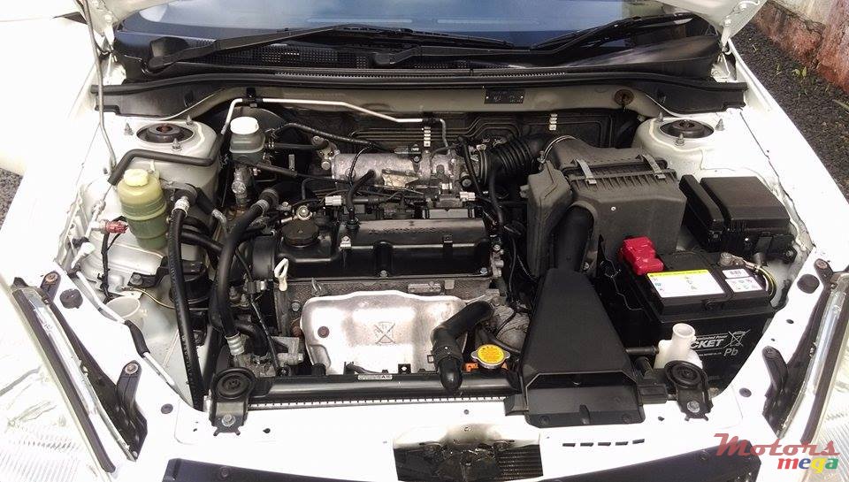 2009' Mitsubishi Lancer photo #4